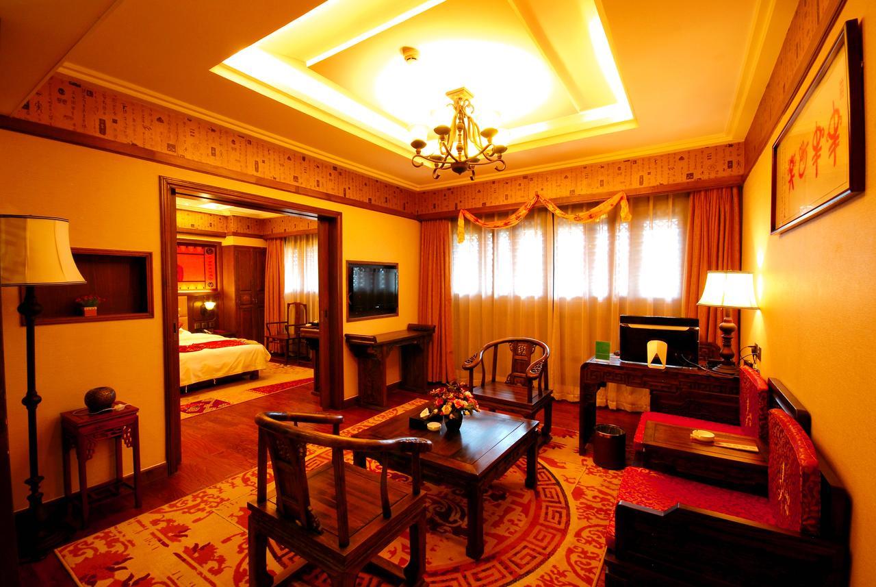 Lijiang Jinfu Hotel Bagian luar foto