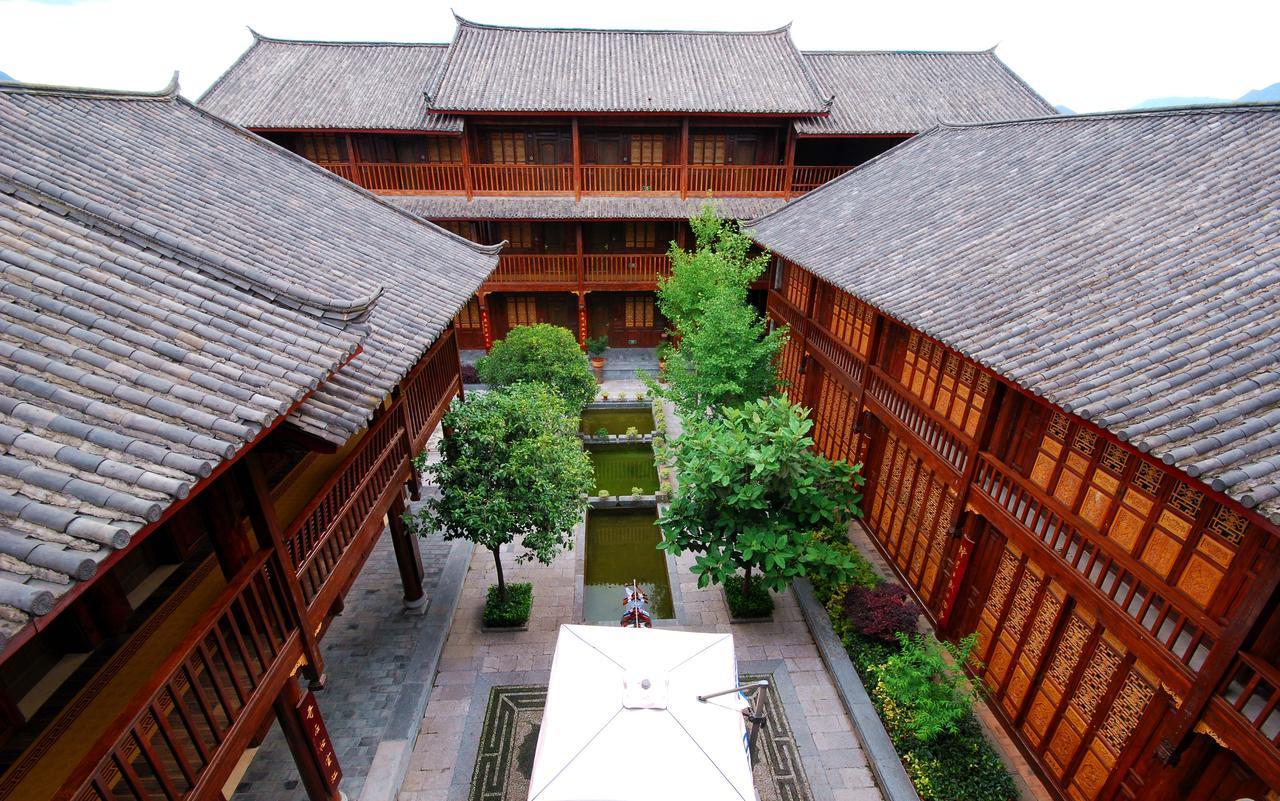 Lijiang Jinfu Hotel Bagian luar foto