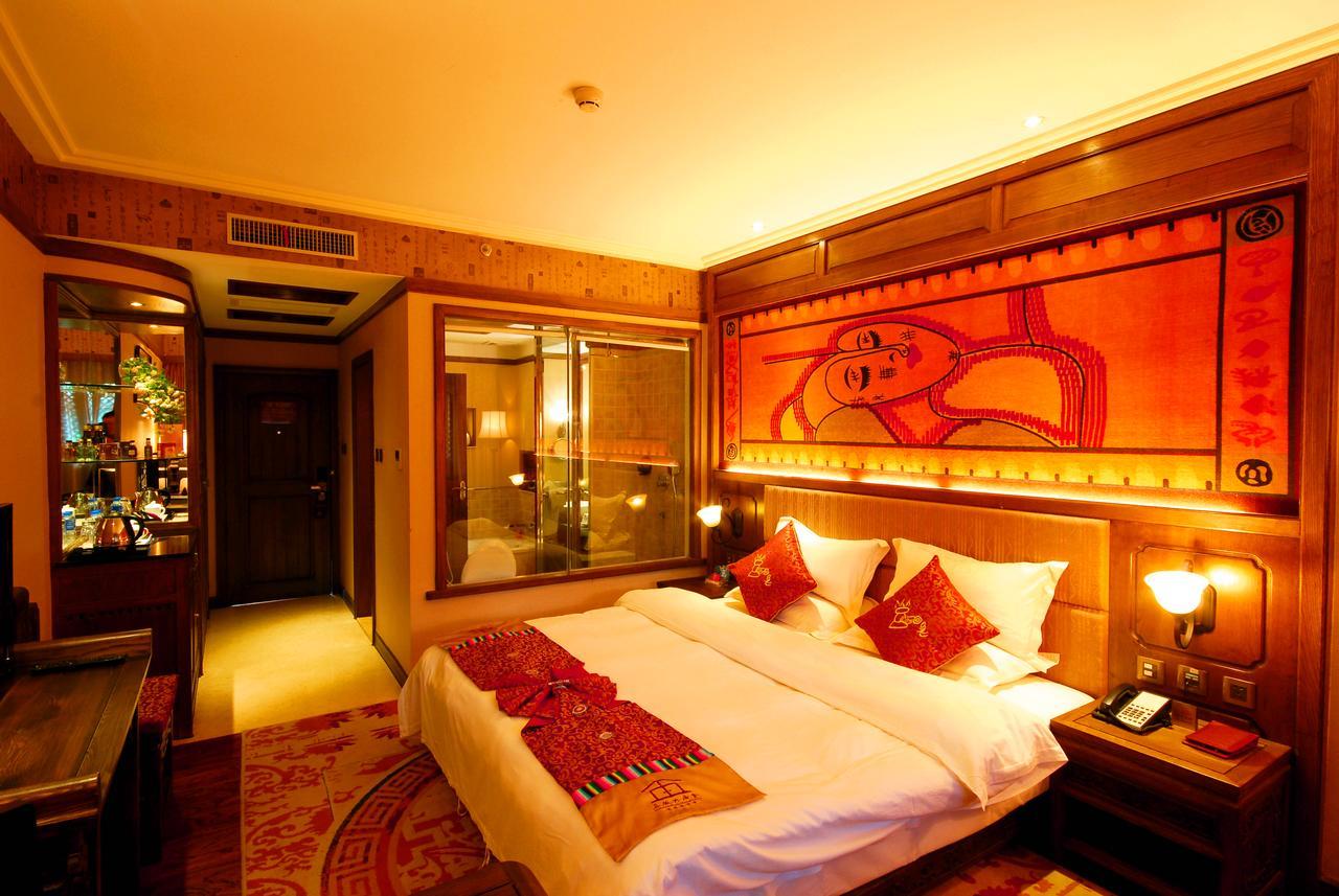 Lijiang Jinfu Hotel Bagian luar foto
