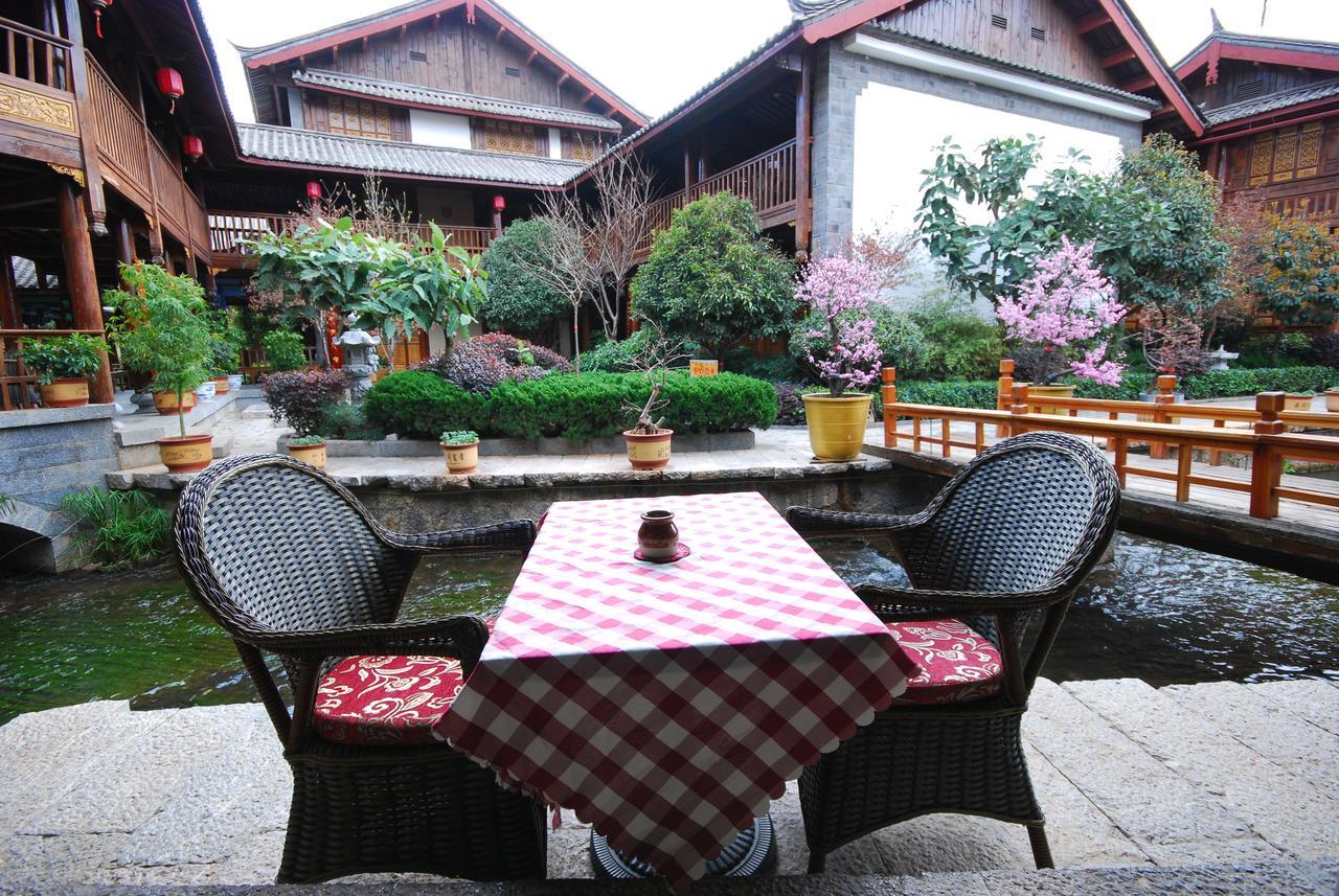 Lijiang Jinfu Hotel Bagian luar foto